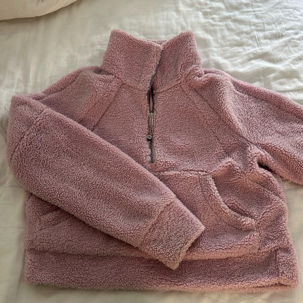 Lululemon sweatshirt cropped zip up fuzzy scuba